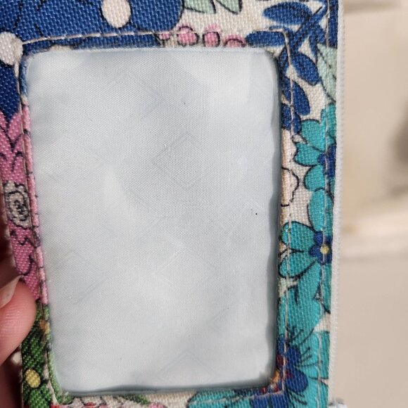 Vera Bradley Floral ID Holder With Keyring & Zip Closure - Picture 8 of 16